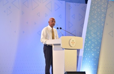 ތަރައްގީ ގެންނާނީ ވިސްނުންތެރިކަމާ އެކު ދެމެހެއްޓެނިވި ގޮތަކަށް: ރައީސް