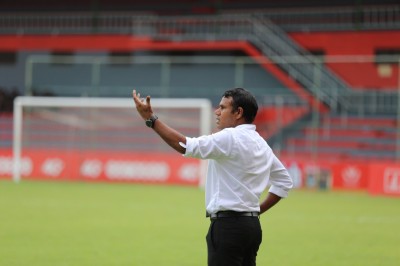ތަޖުރިބާކާރު ކޯޗު އިންމަ، ދަ ގްރާންޑޭގެ ކޯޗުކަމާ ހަވާލުވެއްޖެ