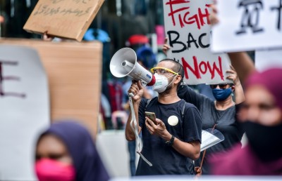 ކައުންސިލަރަކު ފިރިހެން ކުއްޖަކާ ބެހެން އުޅުނު މައްސަލައެއް ބަލަން ފަށައިފި