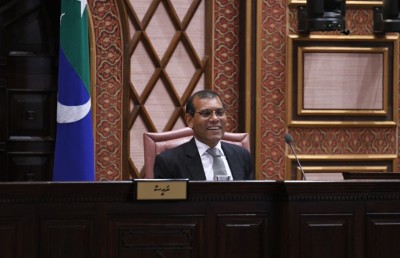 ނަޝީދަކީ ޑިމޮކްރަސީއާ ބީރައްޓެހި ބޭފުޅެއް: އިދިކޮޅު