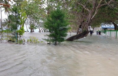 ބައެއް ރަށްރަށް ލޮނުގަނޑުގެ އަޑިއަށް! އަދިވެސް އުދަ އަރާނެ!