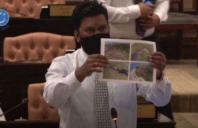 ގެއްލުން އަންގައި ދިނުމަށް ނޭކުރެންދޫން ނަޝީދަށް ކަނޑޫ ހަދިޔާ ކޮށްފި