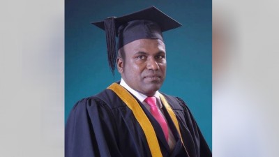 ރަޝީދުގެ އަންހެނުން ކުޑައިރުއްސުރެ އުޅެނީ ރަށުގައި، ދެ މީހުންނަށް ވެސް ފްލެޓު ލިބުނު