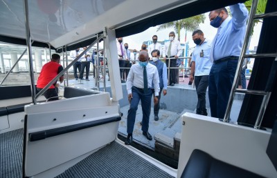 ބ. ފެހެންދޫ ދަރިވަރުންނަށް އިންޑިއާ އިން ފެރީއެއް ހަދިޔާކޮށްފި