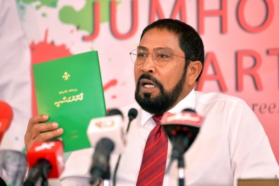 ގާސިމްގެ އިންޒާރު ރައީސް ސޯލިހަށް: ގާނޫނު އަސާސީއާ ހިލާފަށް މަޖިލިސް ނުހިންގޭނެ!