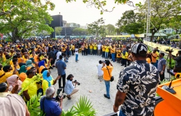 އެމްޑީޕީގެ ފޯރިގަދަ ޕްރައިމަރީ: ދެ ކެންޑިޑޭޓުން ވެސް ހާއްސަ ދުއާއަކަށް ފަހު ކެމްޕެއިން ނިންމާލައިފި
