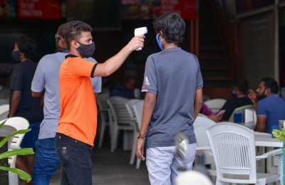 ފުރަތަމަ އިންޒާރު: އެކެއްގެ 74 ކޮންޓެކްޓްސް، 33 ދިވެއްސަކު ޕޮޒިޓިވް، ޖިމަކާ ގުޅުން ހުރި 8 ޕޮޒިޓިވް