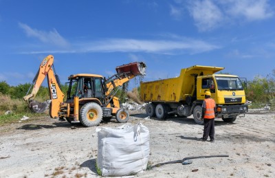 މާލޭ މީހުންނަށް މާޗު މަހު ހުޅުމާލެއިން ބިން ހަވާލުކުރަނީ