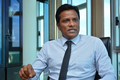 އުމަރަށްވެސް ބައިވަރު ޓެގްތަކެއް