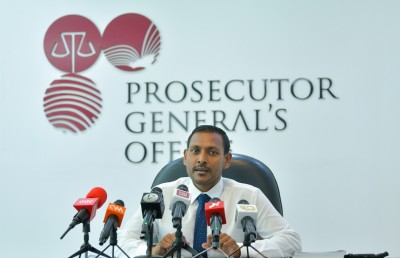 އިއުތިރާފް މުހިންމެއް ނޫން، އަދީބަށް 800 އަހަރުގެ ޖަލު ހުކުމް ކުރެވޭނެ ހެކި އެބަހުރި: ޕީޖީ