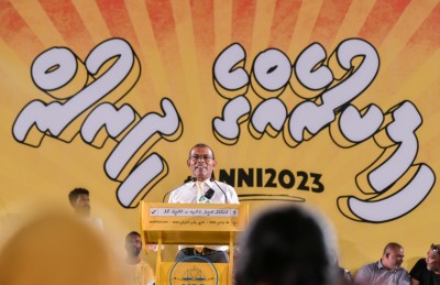 ނަޝީދު ބަލި ގަބޫލުކުރައްވައިފި، އެކަމަކު ބޭނުމީ އެމްޑީޕީ ތެރެއިން ސިޔާސީ ވަކި ހަރަކާތެއް
