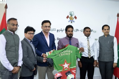 ރާއްޖޭގެ ކުރިކެޓް ކުރިއަރުވަން އިންޑިއާއިން މަގުޗާޓެއް ހަދައިދެނީ