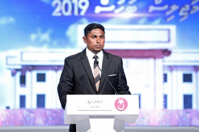 އަތީފަށް ކުރި ތާއީދު ގެންގޮސް، ޕީޕީއެމްގެ ތާއީދު އަމިއްލަ ކެންޑިޑޭޓަކަށް