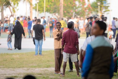 ސައިކަލެއްގައި ގޮސް ބިދޭސީއެއްގެ އަތުން ފައިސާތަކަކާއި ފޯނެއް ފޭރިގެންފި