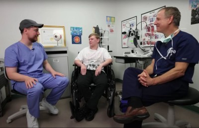 މިސްޓަ ބީސްޓް 1،000 މީހެއްގެ ލޮލުގެ ސާޖަރީއަށް އެހީވަނީ