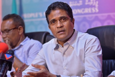 އިދިކޮޅު މުވައްޒަފުން ވަޒީފާއިން ވަކިކުރާ މައްސަލަ މަޖިލީހަށް ހުށަހަޅައިފި