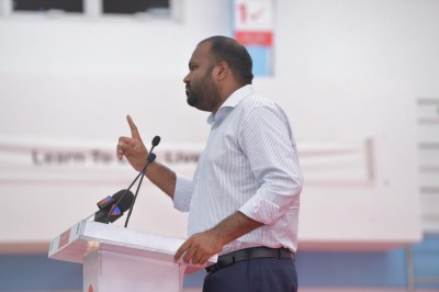 ޕޯޑިއަމްތަކުގައި ގާސިމަށާއި ނަޝީދަށް ހަޅޭލެވުން ގަބޫލެއް ނުކުރެވޭ: އަލީ ވަހީދު