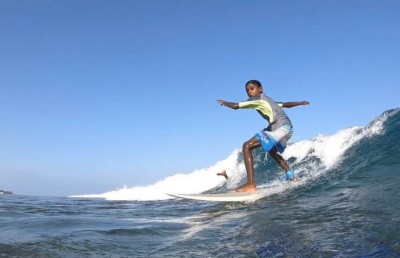 ގުރައިދޫން ތުލުސްދޫން މާލެ އަށް؛ ރާޅުތަކަށް ފަރިތަވެ، އިނާންގެ ބިރު ފަހަނައަޅައިފި!