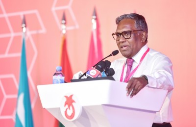 ސިޔާސީ މައިދާނަށް އަލުން މި ނުކުތީ ޑިމޮކްރަސީ ނެތިގެން ދާތީ: ވަހީދު
