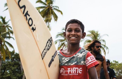 ގުރައިދޫން ތުލުސްދޫން މާލެ އަށް؛ ރާޅުތަކަށް ފަރިތަވެ، އިނާންގެ ބިރު ފަހަނައަޅައިފި!