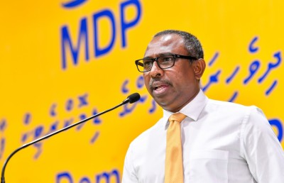 އެމްޑީޕީގެ ވިޕްލައިނާ ދެކޮޅު ހެދުމުން އާޒިމަށް ނަސޭހަތް ދީފި