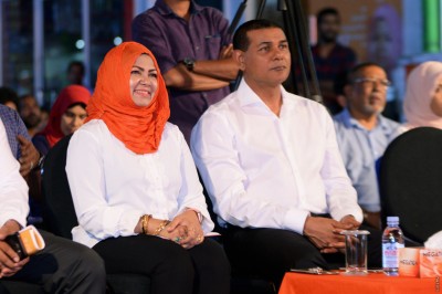 ސަރުކާރުތަކުން، މާލޭ ރައްޔިތުން ވަނީ ލޫޓްވާލާފައި: ޑރ. ރަފިއްޔާ
