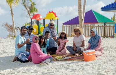 ކުޑަގިރި ހަގީގަތަކަށް: އުފާވެރި ހަނދާންތަކަށް މަރުހަބާ!