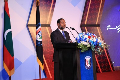 ގާނޫނުތަކުގެ ކުރިމަތީގައި ފުލުހުން ނަމޫނާ ދައްކަންޖެހޭ: އިމްރާން