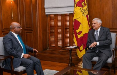 ޝާހިދު، ލަންކާގެ ރައީސާއި ބޮޑުވަޒީރާ ބައްދަލުކުރައްވައިފި