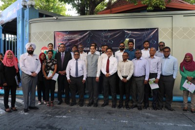 މާލޭގެ 2500 މަގުބައްތި ލެޑް ލައިޓަށް ބަދަލުކުރަނީ