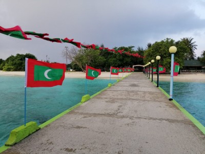 ހެނބަދޫ ބަނދަރު ހަދައިދޭނެ ބަޔަކު ހޯދަނީ