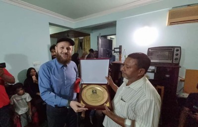 ބީރު މީހުން ރަނގަޅުކުރާ ކަމަށް ބުނާ ޑޮކްޓަރު އެތައް ބަޔަކަށް "ފަރުވާދީ"، ފުރައިގެން ދިޔަފަހުން މައްސަލަ ބަލަނީ!