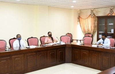 ގުރުއާން ކުލާސްތަކުގެ ޓީޗަރުން ރަޖިސްޓްރީކުރަން ވެސް ގާނޫނުގައި ހިމަނަން މިނިސްޓަރު އެދިވަޑައިގެންފި