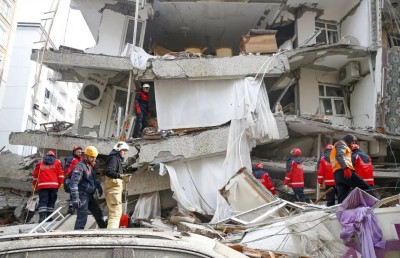 ބާރުގަދަ ބިންހެލުމުގައި ސީރިއާ އާއި ތުރުކީން 500 އަށް ވުރެ ގިނަ މީހުން މަރުވެއްޖެ