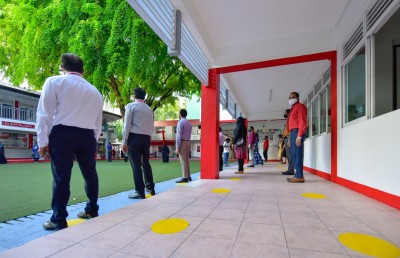 އިސްކަންދަރު ސްކޫލުގެ މަސައްކަތު މީހަކު ކޮވިޑަށް ޕޮޒިޓިވްވެއްޖެ