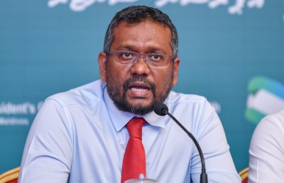 ކުއްޔަށް އުޅޭ ބިދޭސީންނަށް ރެސިޑެންސީ ވިސާ ދިނުމާ ސަރުކާރު ދެކޮޅު