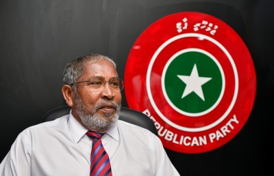 މިއީ ގާސިމަށް ރަނުގެ ފުރުސަތު، ރައީސް ފަހަތަކަށް ނާރާނެ: ނަޝީދު