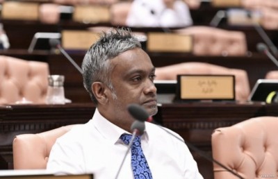 މެމްބަރު މުއިއްޒު ވެސް ރައީސްގެ ފެކްޝަނާ ގުޅިވަޑައިގެންފި