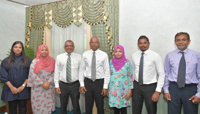 ބްރޯޑްކޮމްއަށް ދިމާވެފައިވާ ގޮންޖެހުންތައް އެ ކޮމިޝަންގެ މެމްބަރުން ރައީސް ސޯލިހްއާ ހިއްސާކޮށްފި