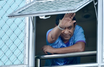 "ޕްލޭން ބީ" އެއް ނެތި އިދިކޮޅަށް ރިޔާސީ އިންތިހާބު ގެއްލިދާނެ؟