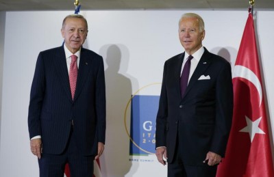 ބައިޑަންގެ ތައުޒިޔާ އުރުދުގާނަށް، އެކަމަކު ބައްޝާރަށް އަޅައެއްނުލެއްވި