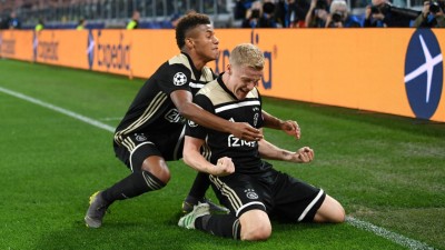 އެންމެން ހައިރާން ކޮށްލުމަށްފަހު ޔުވެންޓަސް ކަޓުވާލައި އަޔެކްސް ސެމީއަށް