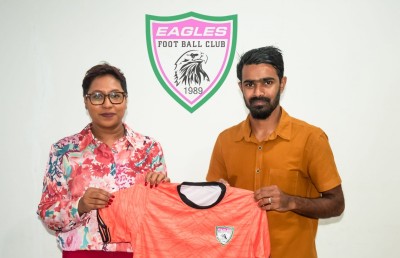 ތިން އަހަރުގެ އެއްބަސްވުމެއްގައި އިއްބެ އީގަލްސް އަށް