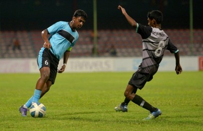 އަކްމަލް: ސްކޫލް ފުޓްބޯޅައިން އާ ތަރިއެއް