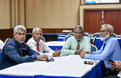 ފަނޑިޔާރުންގެ މުސާރަ އާއި އިނާޔަތް ކަނޑައަޅަން މިނިވަން ކޮމިޝަނެއް އޮންނަންޖެހޭ: ޖަމިއްޔާ