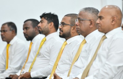 ރިޔާސީ އިންތިހާބަށް ކޯލިޝަން ހެދުމުގެ ބާރު ރައީސަށް ދޭން ފާސްކޮށްފި