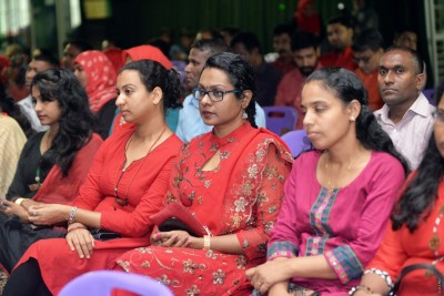 ރަށްރަށުގެ ސްކޫލުތަކަށް ގިނަ އަދަދެއްގެ ބިދޭސީ ޓީޗަރުން ހޯދަން އިއުލާންކޮށްފި