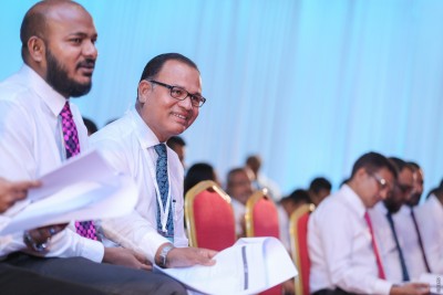 މަޖިލީހަށް ހޮވުމުން ރައީސް ސޯލިހު މަރުހަބާ ދެންނެވި: އާދަމް ޝަރީފް