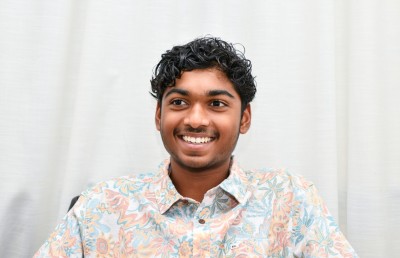 އައިކް: ފުޓްބޯޅަ ދަނޑުން ގޮސް ފައްކާވީ ބާސްކެޓް ކޯޓަށް