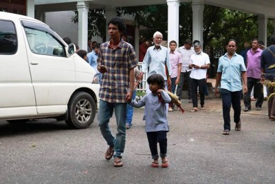 ލަންކާގައި ތިބި ދިވެހިން ބޭރަށް ނުކުމެ ނޫޅުމަށް އިލްތިމާސް ކޮށްފި